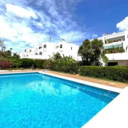 El Jardin De Apartment
