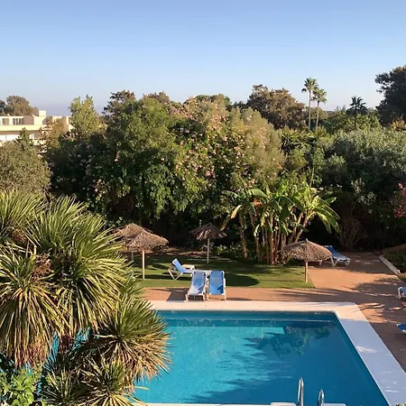 El Jardin De Apartment *