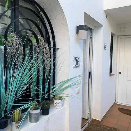 El Jardin De Apartment